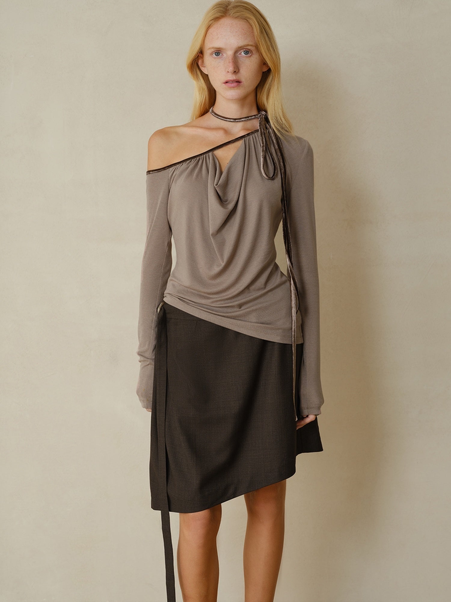 someonesometimes Soft Velvet Lyocell Slim Casual Asymmetrical Shoulder Women Long Sleeve T-Shirts
