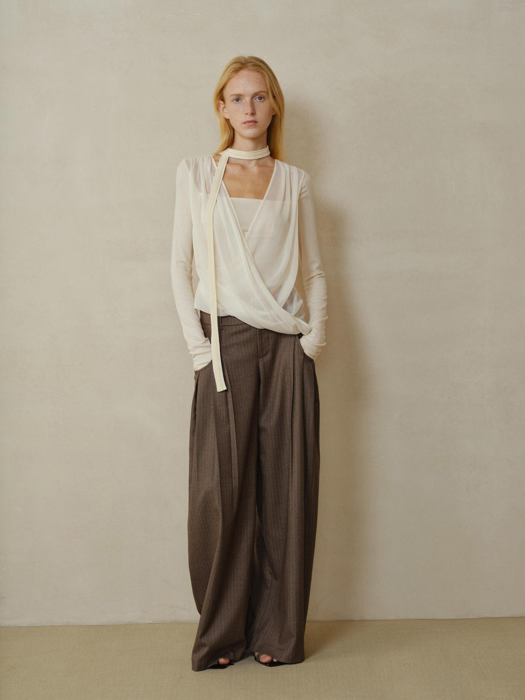 someonesometimes Soft Wool Blend Slim Round Neck Long Sleeve Women Almond Beige Knit Cardigans