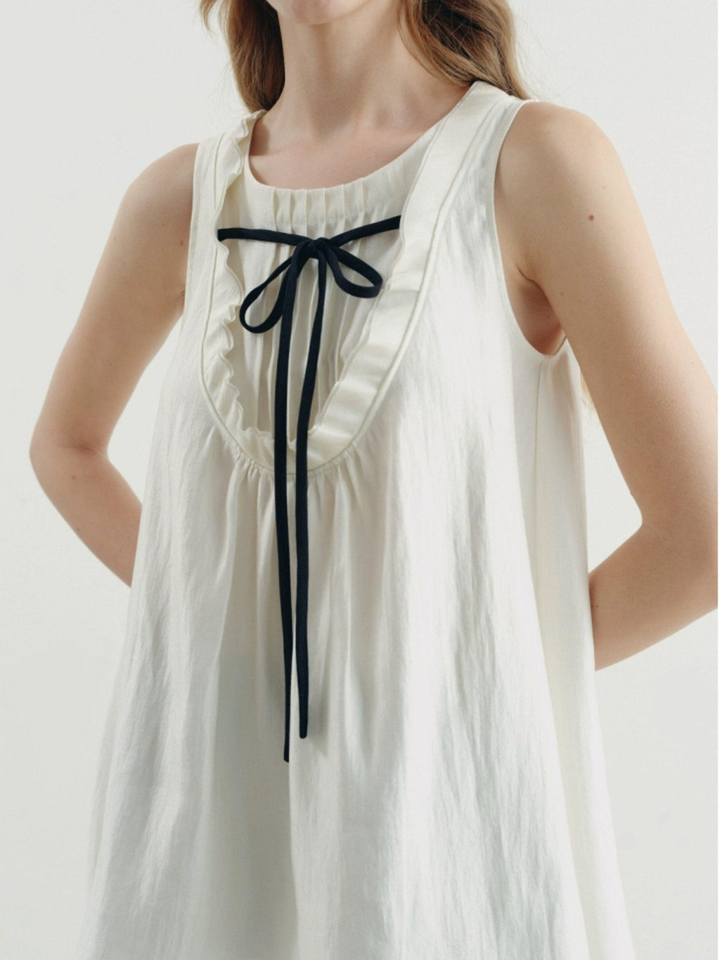 someonesometimes Versatile Ruffle Trim Slim Fit Viscose Blend Women Solid Color Tank Tops