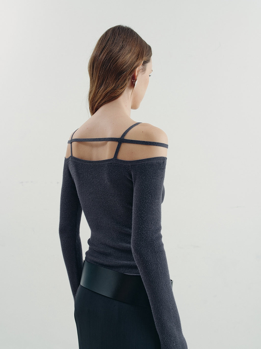 someonesometimes Warming Viscose Knit Boat Neck Straight Fit Solid Long Sleeve T-Shirts